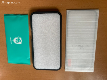 Kiváló minőségű üveg fólia iPhone 16 16pro